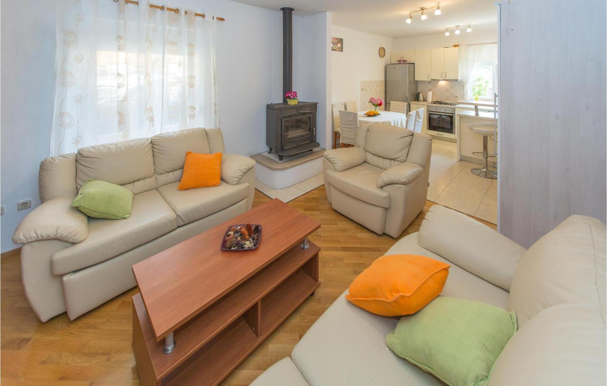 3 Bedroom Lovely Home In Plat Mlini Exteriér fotografie