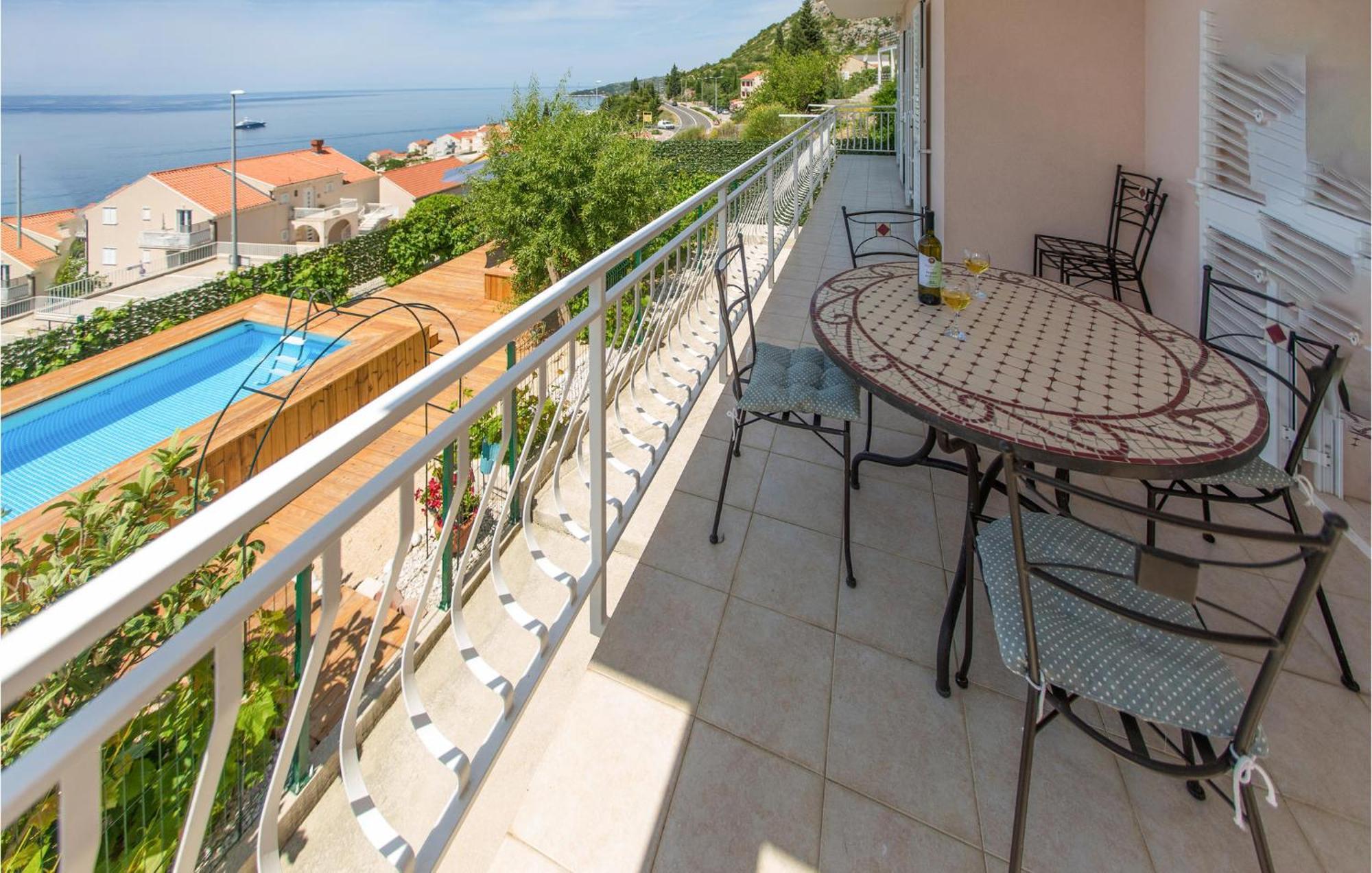 3 Bedroom Lovely Home In Plat Mlini Exteriér fotografie